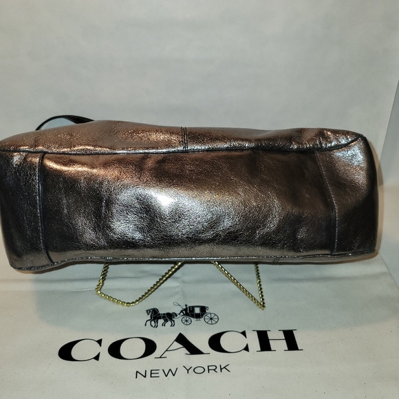 GUC COACH Leather Metallic Tote - Silver/Bronze - Picture 4 of 9